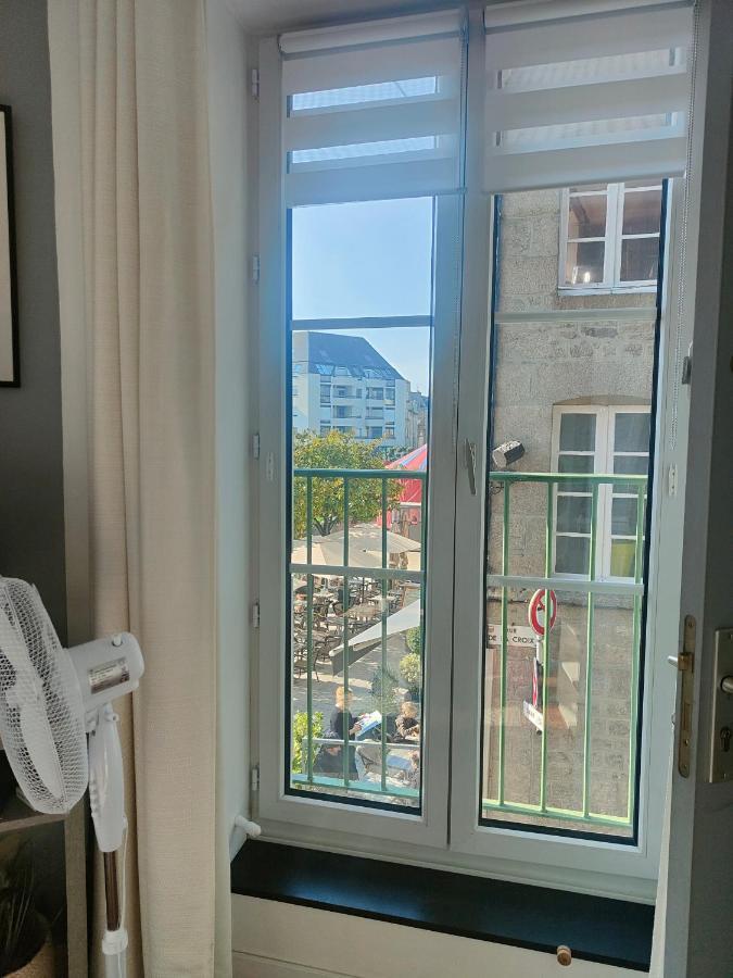 Studio Balcon De La Place ดีน็อง ภายนอก รูปภาพ